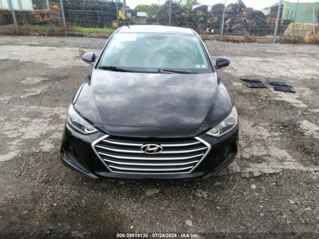 5NPD74LF2JH352134 Hyundai ELANTRA SE