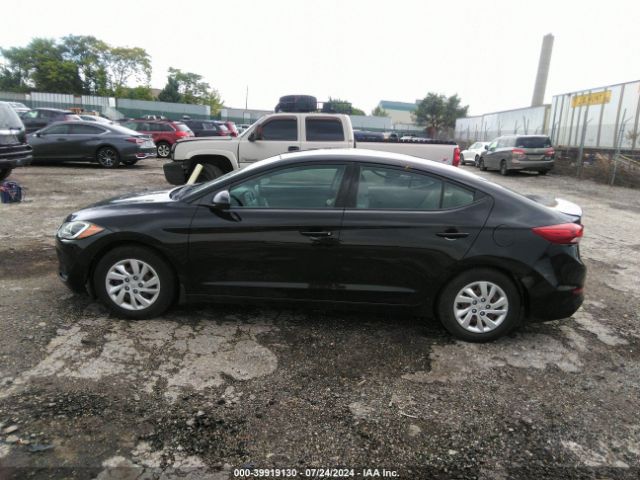5NPD74LF2JH352134 Hyundai ELANTRA SE