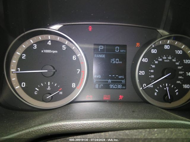5NPD74LF2JH352134 Hyundai ELANTRA SE