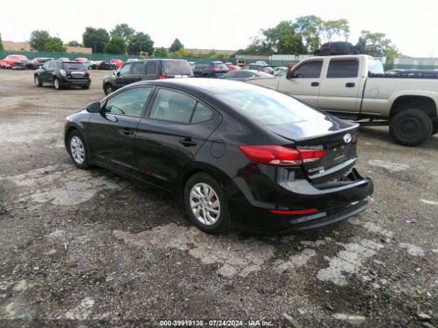 5NPD74LF2JH352134 Hyundai ELANTRA SE