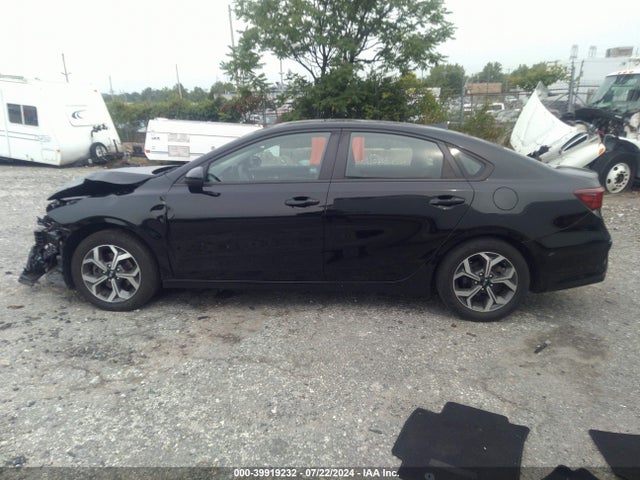 3KPF24ADXLE162341 KIA Forte Lxs