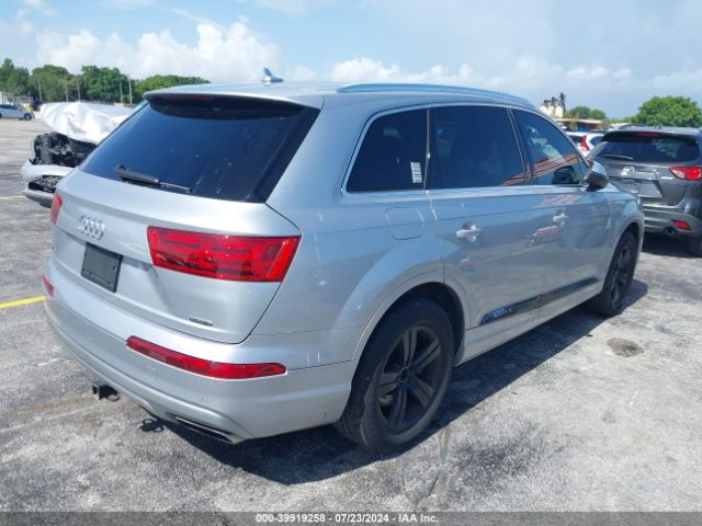 WA1LHAF73HD039860 Audi Q7 2.0t Premium