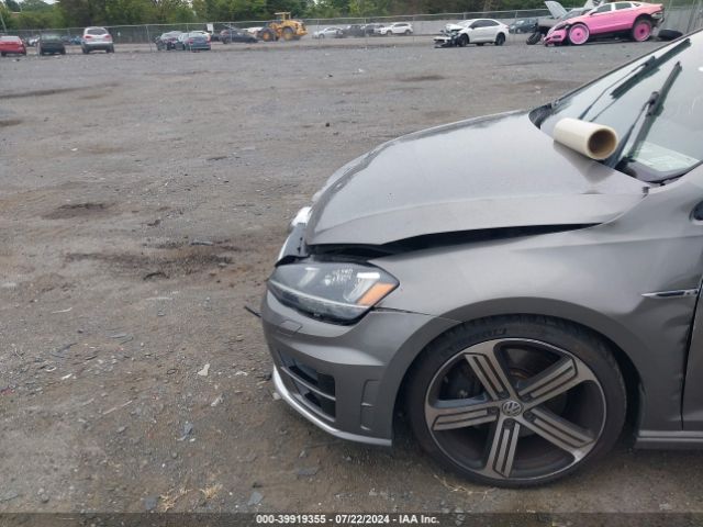 WVWUF7AU0GW201611 Volkswagen Golf R 4-door
