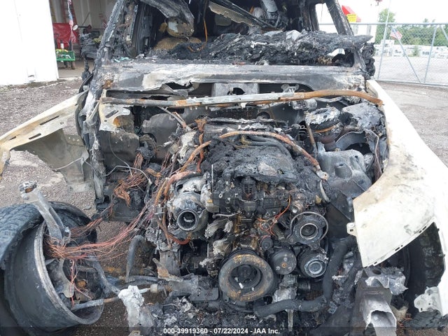 SALE2FEUXR2294029 Land Rover Defender 130 P400 X-dynamic Se