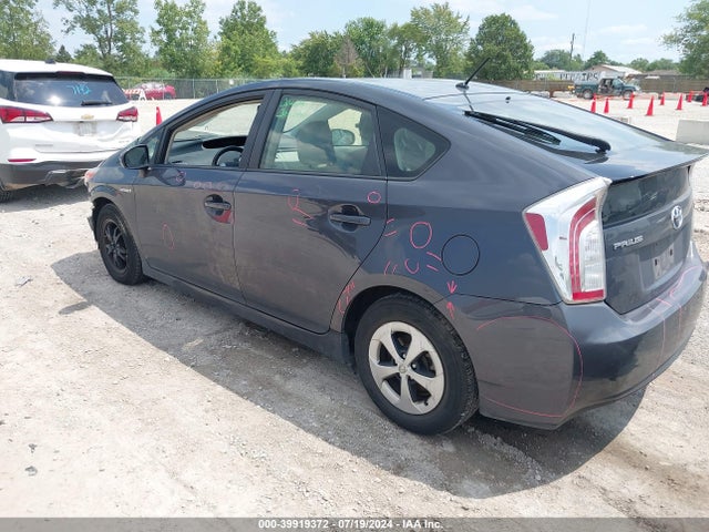 Toyota Prius Two 2014 JTDKN3DU3E0365465 Image 3