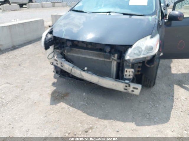 Toyota Prius Two 2014 JTDKN3DU3E0365465 Image 6