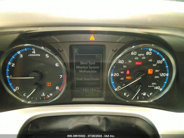 Toyota Rav4 Limited 2016 JTMDFREV4GJ063096 Image 7