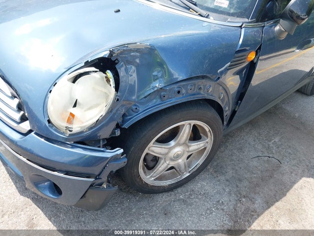 2009 MINI COOPER WMWMF335X9TU73566 Photo 5