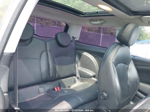 2009 MINI COOPER WMWMF335X9TU73566 Photo 7