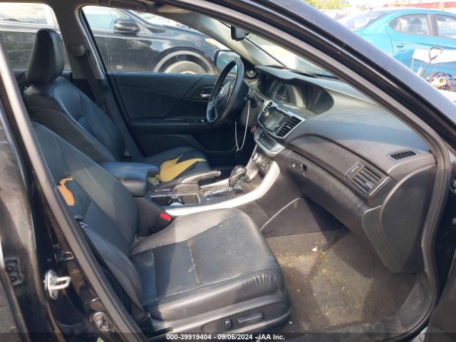 1HGCR3F98FA002836 Honda Accord Touring