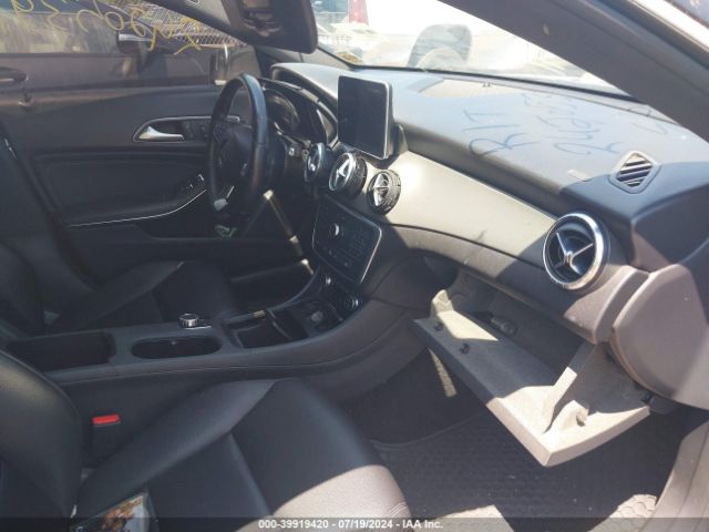 WDDSJ4GB6FN186875 Mercedes-Benz CLA 250 4MATIC