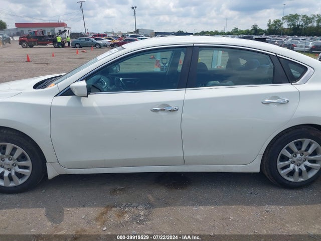 Nissan Altima 2.5 S 2018 1N4AL3AP2JC142719 Image 14