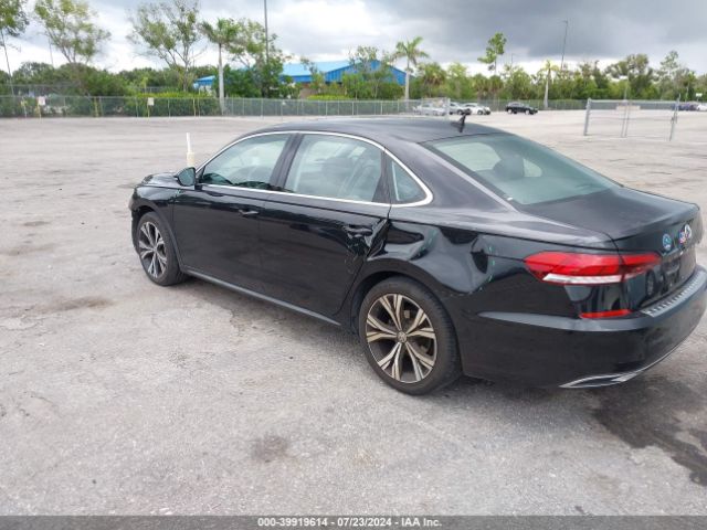 1VWSA7A32NC002519 Volkswagen Passat 2.0t Se