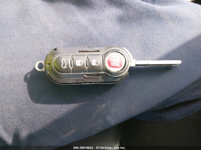 2015 FIAT 500L ZFBCFADH8FZ033093 Photo 10