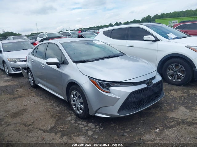 Toyota COROLLA LE 2022 JTDEPMAE8N3025396 головне зображення