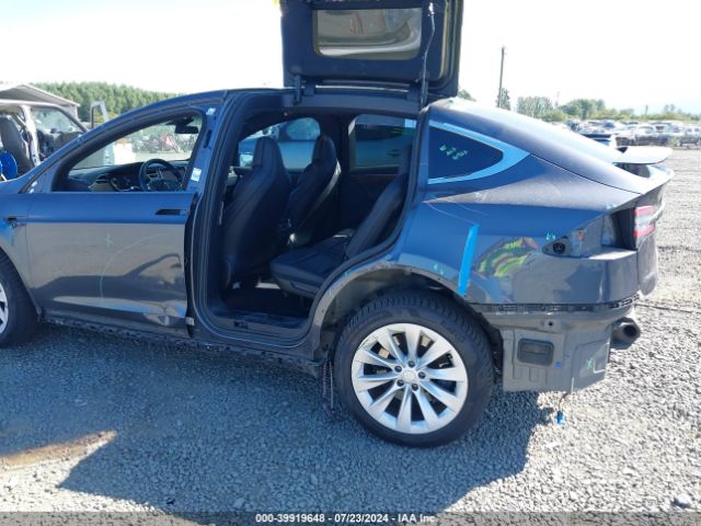 5YJXCAE28JF090328 Tesla Model X 100d/75d/p100d