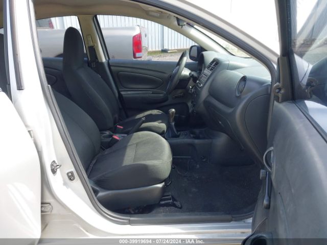 3N1CN7AP1FL922729 Nissan Versa 1.6 S