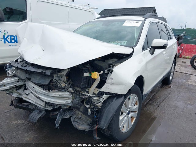 Subaru Outback 2.5i Premium 2017 4S4BSAFC6H3295332 Image 2