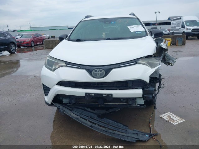 Toyota RAV4 LE 2017 2T3ZFREV3HW314988 Image 12