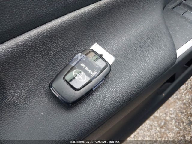 JTMA1RFV5KD038991 Toyota Rav4 Xle Premium