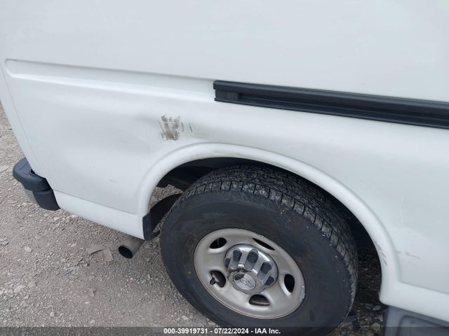 1GAZGPFG0L1170592 Chevrolet Express Passenger Rwd 3500 Extended Wheelbase Lt