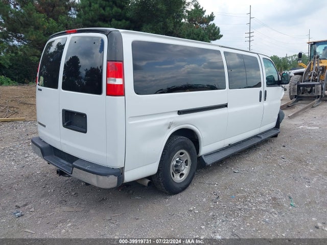 1GAZGPFG0L1170592 Chevrolet Express Passenger Rwd 3500 Extended Wheelbase Lt