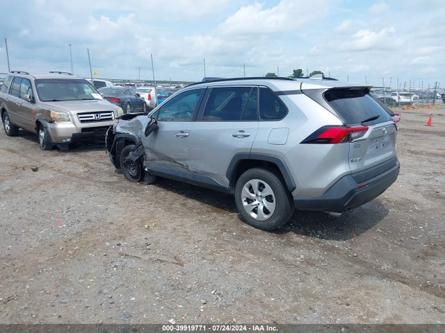 Toyota RAV4 LE 2019 2T3G1RFV5KW048644 Image 3