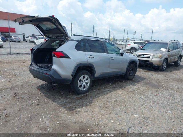 Toyota RAV4 LE 2019 2T3G1RFV5KW048644 Image 4