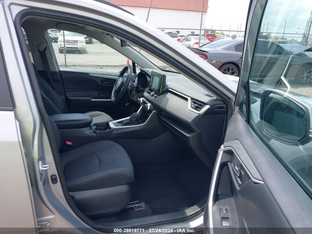 Toyota RAV4 LE 2019 2T3G1RFV5KW048644 Image 5