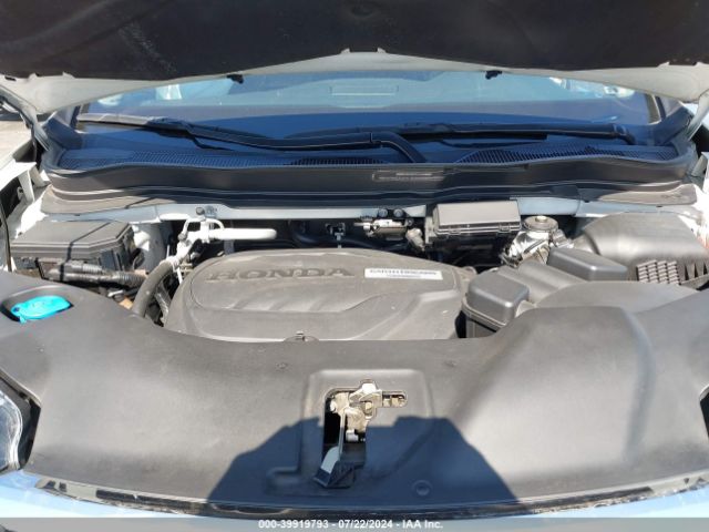 5FNYF6H98HB055168 Honda Pilot Touring
