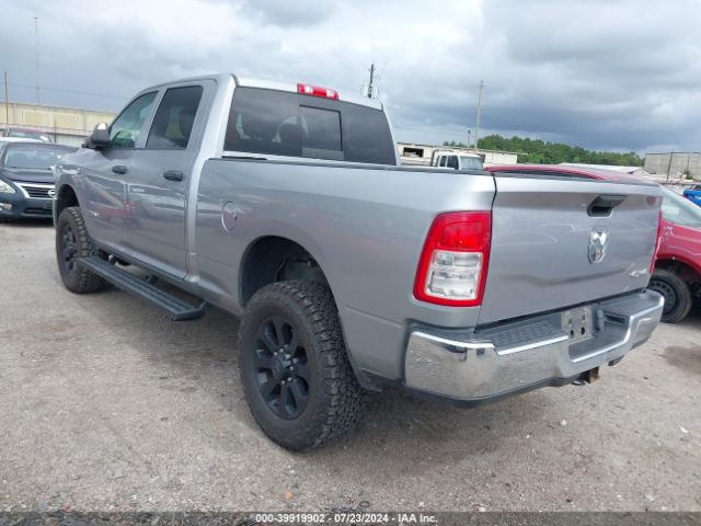 3C6UR5CLXKG653290 RAM 2500 Tradesman  4x4 6'4 Box