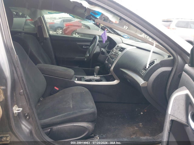 2015 Nissan Altima 2.5 S მანქანა იყიდება აუქციონზე, vin: 1N4AL3AP3FN324439, აუქციონის ნომერი: 39919963