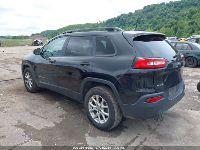 1C4PJMAB1GW204512 Jeep Cherokee Sport