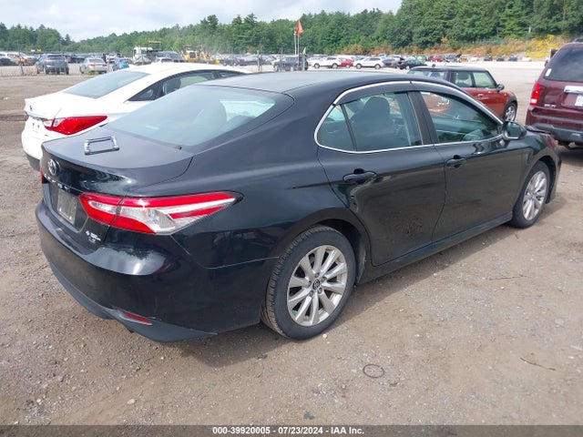 Toyota CAMRY LE 2018 4T1B11HK5JU557199 Image 4