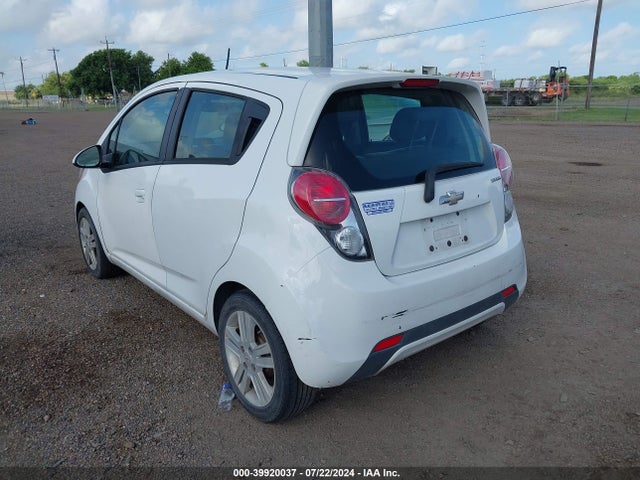 Chevrolet Spark 1lt Cvt 2015 KL8CD6S91FC740110 Image 3