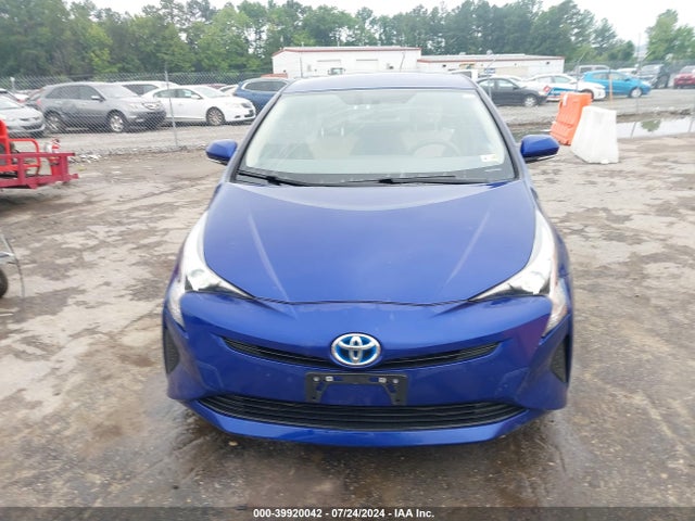 Toyota Prius Two Eco 2016 JTDKARFU7G3504879 Image 12