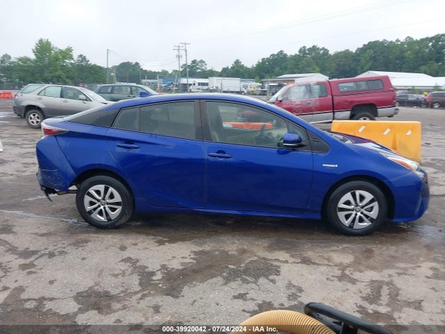 Toyota Prius Two Eco 2016 JTDKARFU7G3504879 Image 13