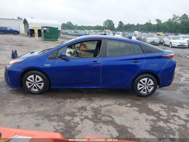 Toyota Prius Two Eco 2016 JTDKARFU7G3504879 Image 14