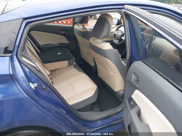 Toyota Prius Two Eco 2016 JTDKARFU7G3504879 Image 8