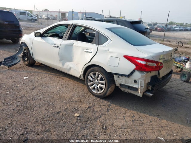 Nissan Altima 2.5 S 2017 1N4AL3AP8HC482001 Image 3