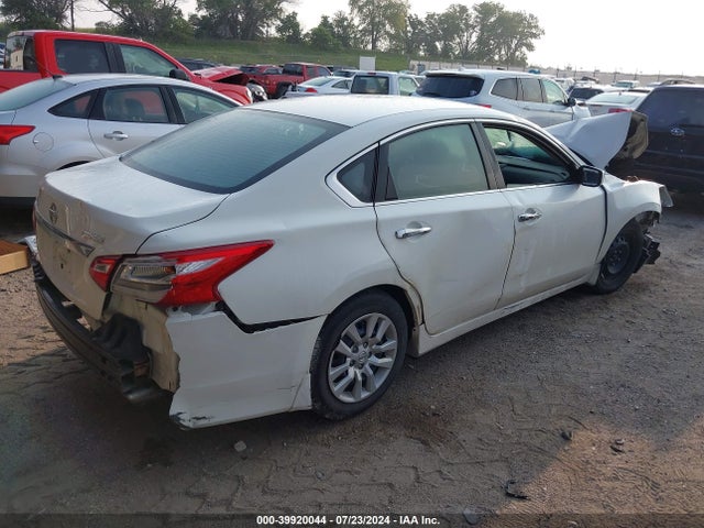 Nissan Altima 2.5 S 2017 1N4AL3AP8HC482001 Image 4