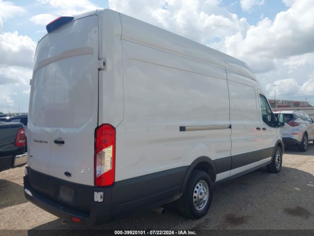 1FTBR3U86NKA64863 Ford Transit-250 Cargo Van