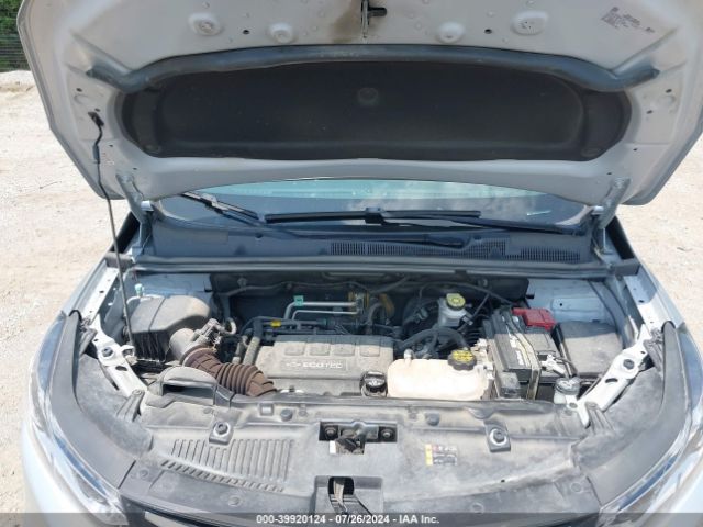KL7CJKSBXJB582227 Chevrolet TRAX LS