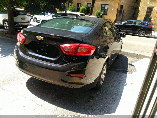 Chevrolet Cruze Ls Auto 2018 1G1BC5SM0J7209379 Image 4