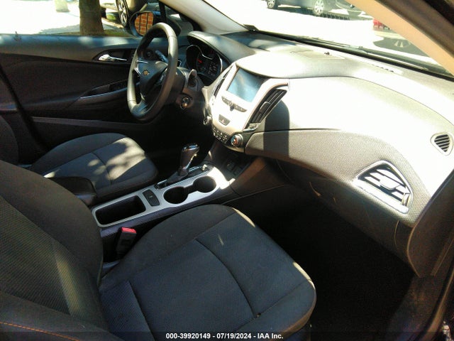 Chevrolet Cruze Ls Auto 2018 1G1BC5SM0J7209379 Image 5