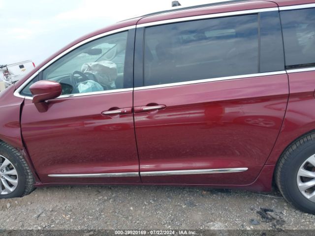 2C4RC1EG0JR144276 Chrysler Pacifica Touring L Plus