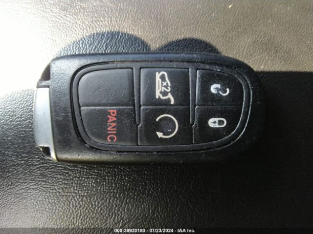 1C4PJMCS7GW105299 Jeep Cherokee Altitude