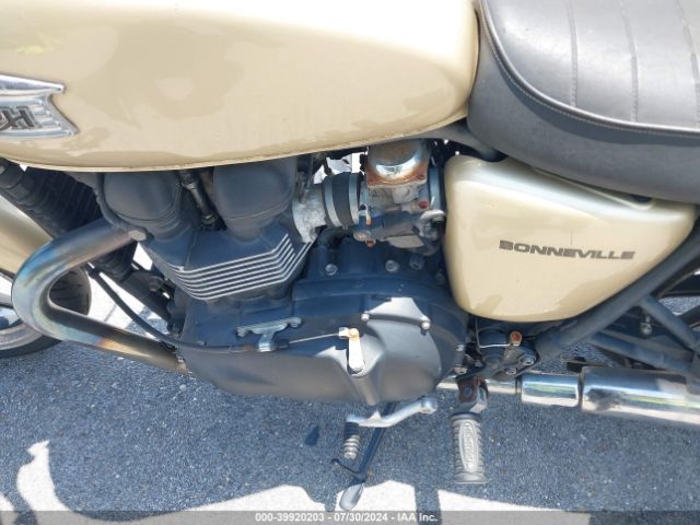 2013 TRIUMPH MOTORCYCLE BONNEVILLE SMT900K1XDT566217 Photo 8