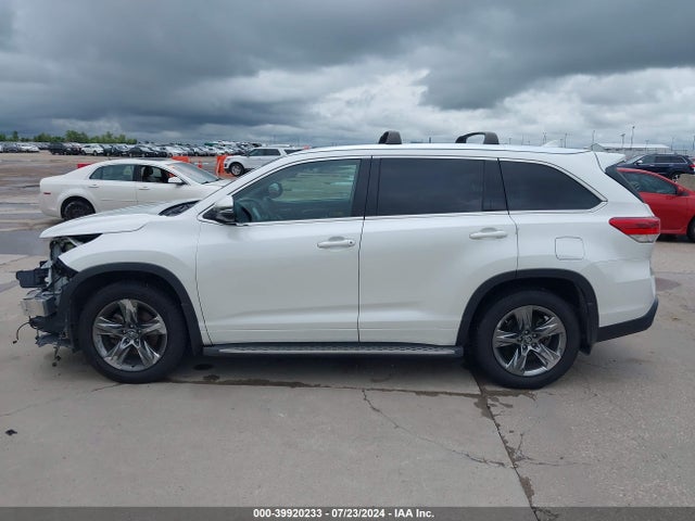 Toyota Highlander Limited Platinum 2018 5TDYZRFH4JS262354 Image 15