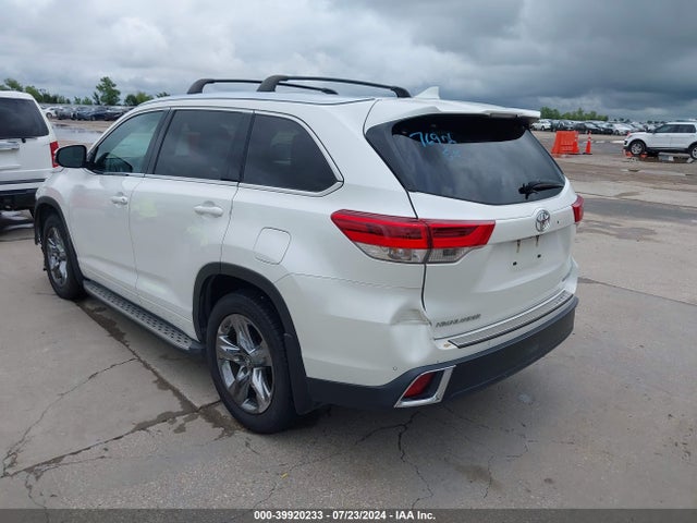Toyota Highlander Limited Platinum 2018 5TDYZRFH4JS262354 Image 3